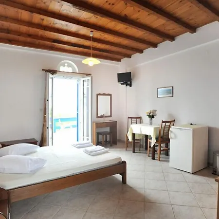 Nostos Beachfront & 3*