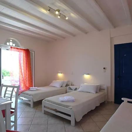 Nostos Beachfront & 3*