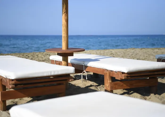 Nostos Beachfront & 3* اجيوس ايوانيس