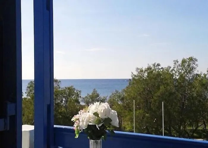 Nostos Beachfront & شقة فندقية