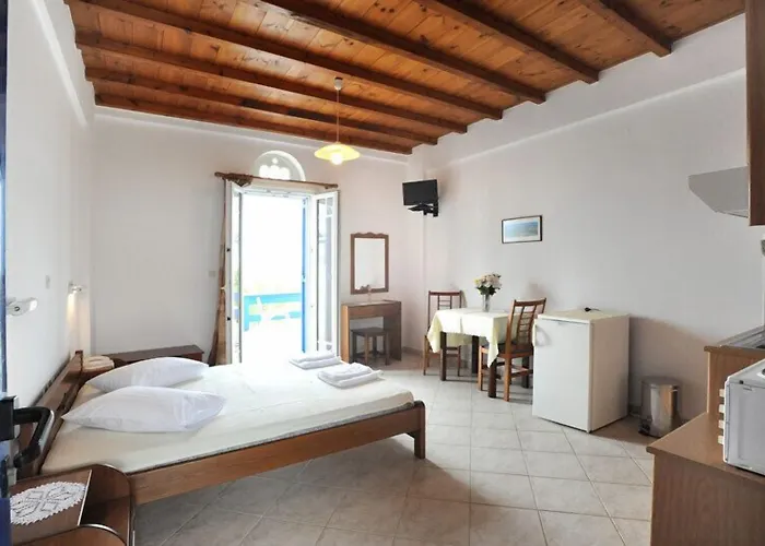 Nostos Beachfront & 3*