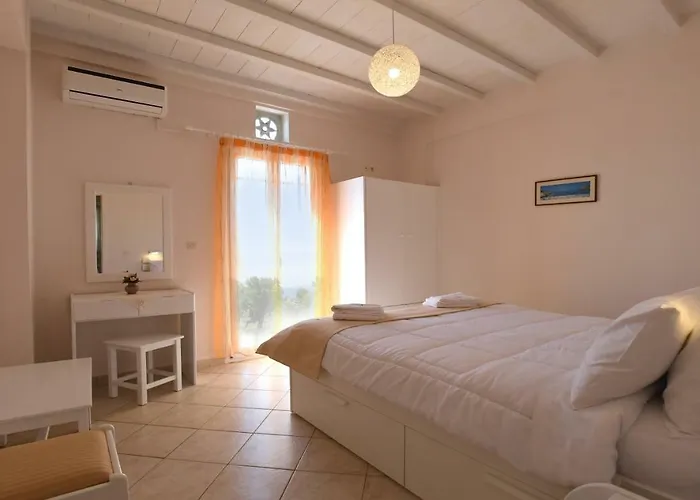 Nostos Beachfront & 3*