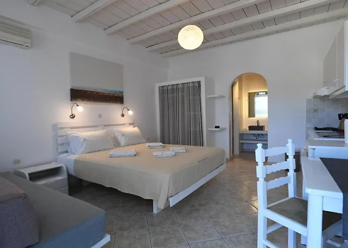 Nostos Beachfront & 3*