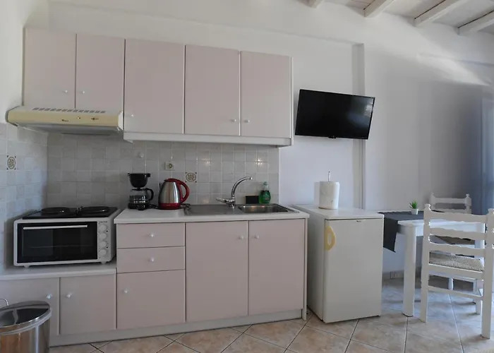 Nostos Beachfront & اجيوس ايوانيس