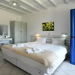 Nostos Beachfront & 公寓式酒店