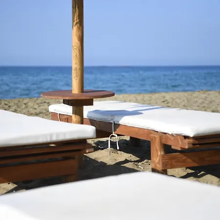 Nostos Beachfront & 3* Agios Ioannis (Tinos)