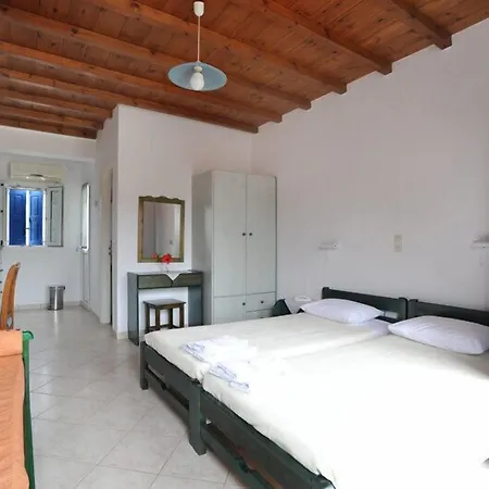 Nostos Beachfront & 3*