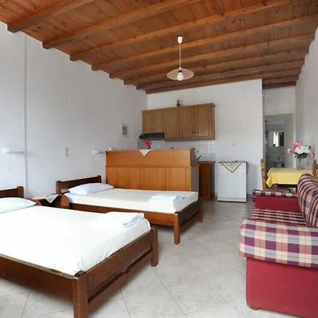 Nostos Beachfront & Lägenhetshotell 3*