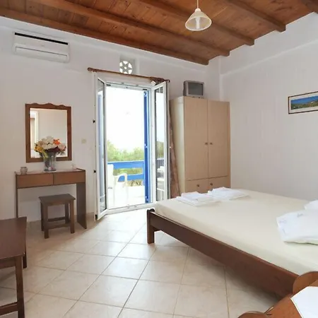 Nostos Beachfront & Lägenhetshotell 3*