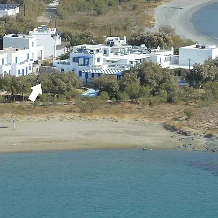 Nostos Beachfront & Lägenhetshotell Agios Ioannis (Tinos)