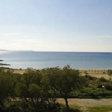 Nostos Beachfront & شقة فندقية