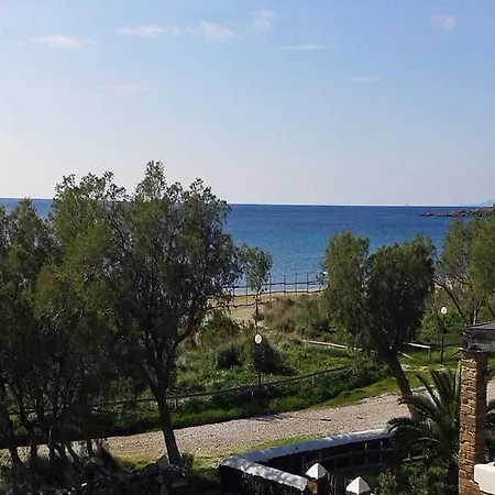 شقة فندقية Nostos Beachfront &