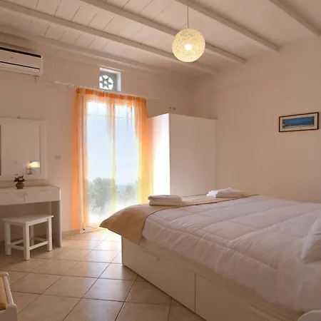 Nostos Beachfront & 3*