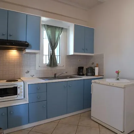 Nostos Beachfront & شقة فندقية 3*