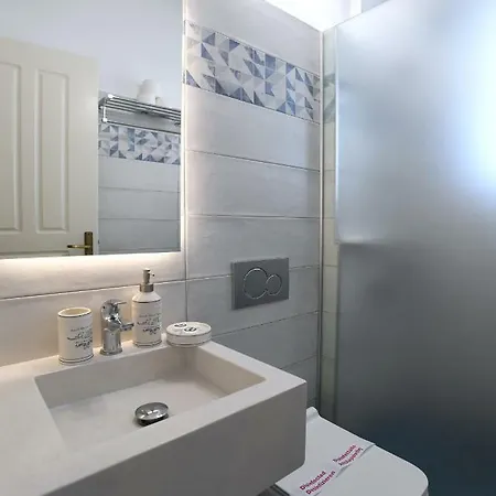 Aparthotel Nostos Beachfront & Agios Ioannis (Tinos)