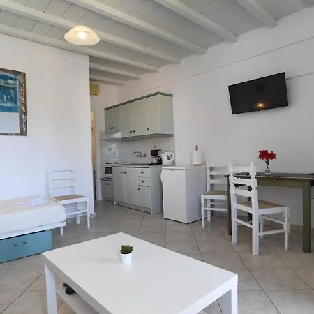 Aparthotel Nostos Beachfront & 3*