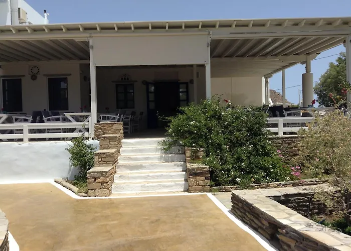 Nostos Beachfront & Agios Ioannis (Tinos)