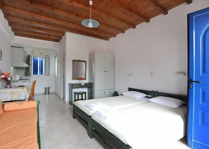 Nostos Beachfront & 3*