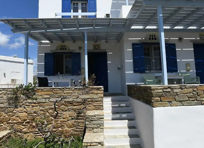 Nostos Beachfront & 3*