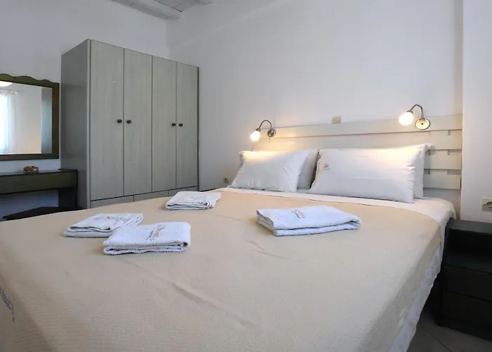 Nostos Beachfront & 3*